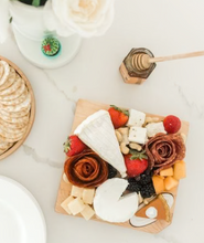 Load image into Gallery viewer, Maple Cheese Board