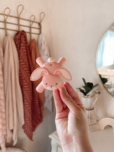 Load image into Gallery viewer, Ritzy Teether™ Baby Molar Teether: Elephant
