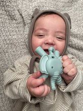 Load image into Gallery viewer, Ritzy Teether™ Baby Molar Teether: Elephant
