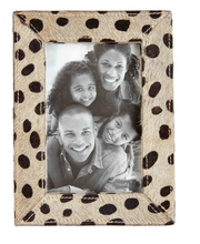 Load image into Gallery viewer, Leopard Picture Frame - 4x6 and 5x7
