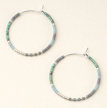 Load image into Gallery viewer, Chromacolor Miyuki Small Hoop - Cobalt &amp; Turquoise
