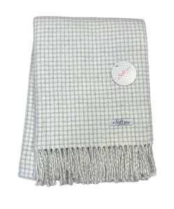 Small Check Pattern Throw: Cream/Light Grey